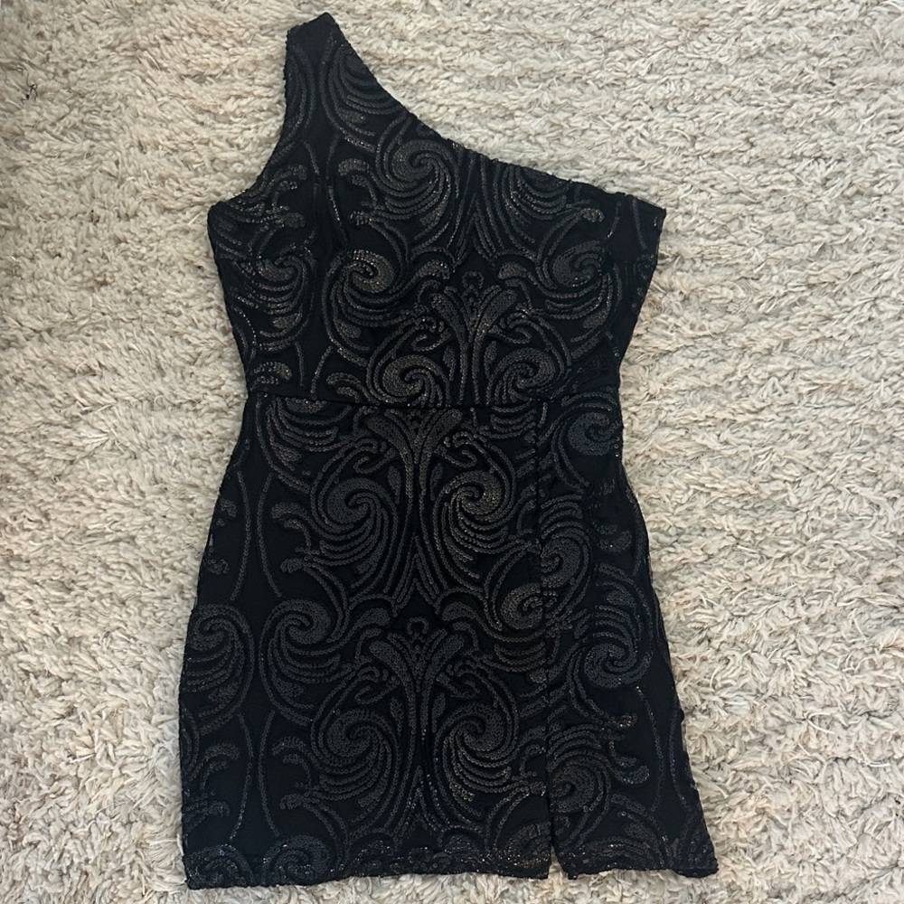 Lulu's Black Sparkly One-Shoulder Dress